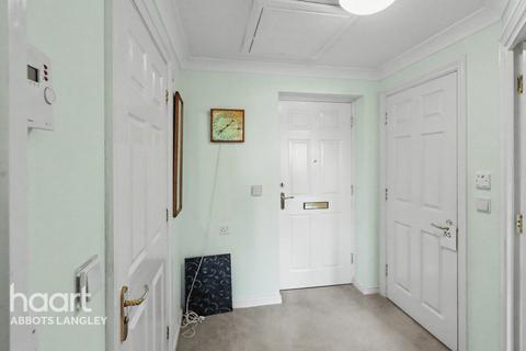 1 bedroom retirement property for sale, Holtsmere Close, Watford