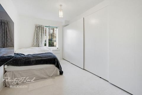 1 bedroom apartment for sale, Bramhope Lane, Charlton