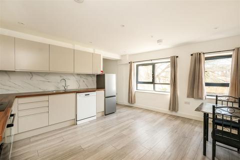 1 bedroom apartment to rent, 28-32 Desborough Street, High Wycombe HP11