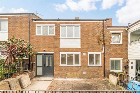 Nectarine Way, London SE13