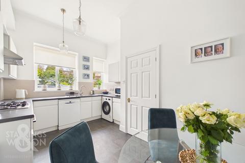 2 bedroom townhouse for sale, East Wing, St. Andrews Park, Norwich