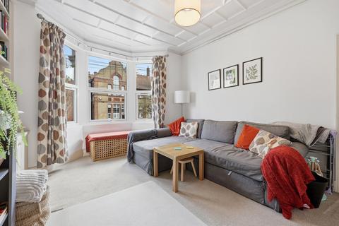 2 bedroom flat for sale, Newport Road, London E10