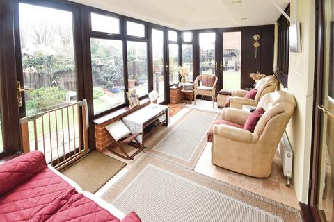 3 bedroom detached bungalow for sale, School View, Clare Road, BRAINTREE
