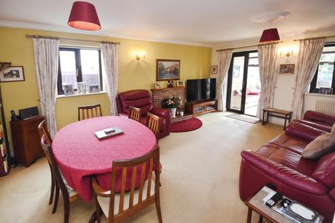 3 bedroom detached bungalow for sale, School View, Clare Road, BRAINTREE