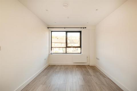 1 bedroom apartment to rent, 28-32 Desborough Street, High Wycombe HP11