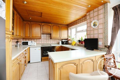 4 bedroom detached house for sale, Sunningdale Avenue, Pakefield, Suffolk
