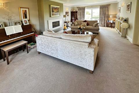 undefined, Broadway, Llanblethian, Cowbridge, CF71