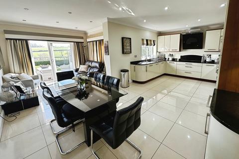 undefined, Broadway, Llanblethian, Cowbridge, CF71