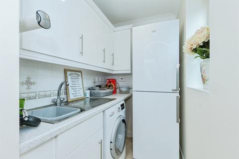 4 bedroom detached house for sale, Coltsfoot Road, Hamilton, Leicester