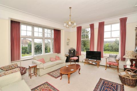 7 bedroom detached house for sale, Bellhurst Road, Robertsbridge, East Sussex, TN32