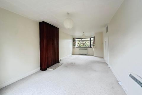 2 bedroom semi-detached bungalow for sale, Carpenders Avenue, Watford