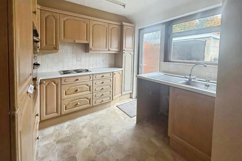 2 bedroom semi-detached bungalow for sale, Carpenders Avenue, Watford