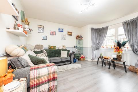 3 bedroom flat for sale, Hatton Place, Rattray PH10