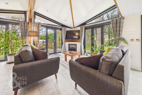 2 bedroom lodge for sale, Woodland Holiday Park, Cromer Road, Norwich