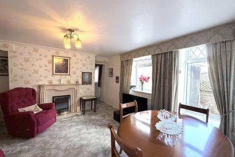 2 bedroom cottage for sale, Llantrisant, Pontyclun CF72