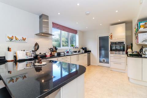 4 bedroom detached house for sale, Eastergate, Beaconsfield, Buckinghamshire, HP9