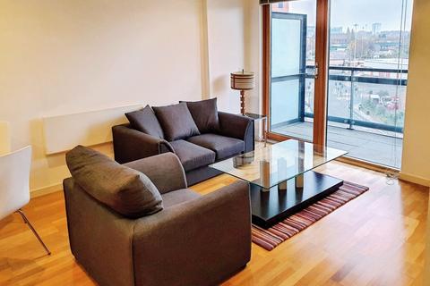 1 bedroom flat to rent, Crown Point Road, Leeds, UK, LS9