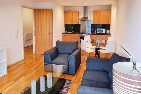 1 bedroom flat to rent, Crown Point Road, Leeds, UK, LS9