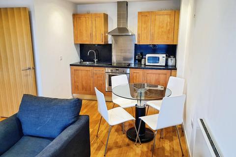 1 bedroom flat to rent, Crown Point Road, Leeds, UK, LS9