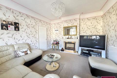 4 bedroom detached bungalow for sale, Plas Avenue, Prestatyn, Denbighshire LL19 9NH