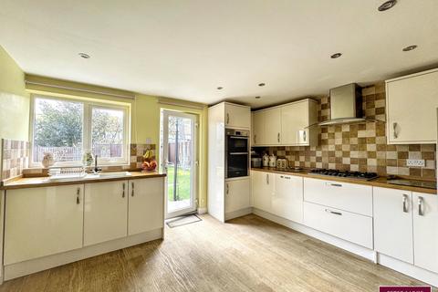 4 bedroom detached bungalow for sale, Plas Avenue, Prestatyn, Denbighshire LL19 9NH