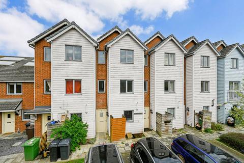 4 bedroom terraced house for sale, Adams Drive, Willesborough, Ashford, Kent, TN24