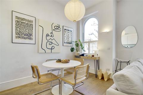 2 bedroom property for sale, Sisters Avenue, SW11