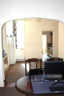 3 bedroom terraced house to rent, New Cross Street, Salford, M5