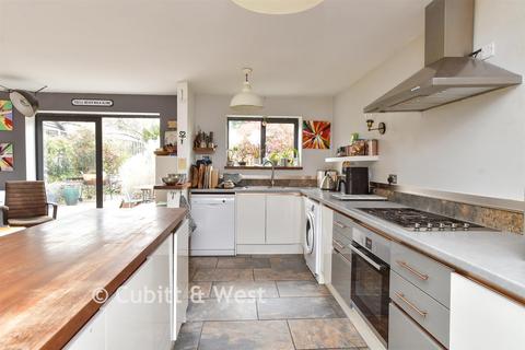 4 bedroom semi-detached house for sale, Carden Avenue, Brighton BN1