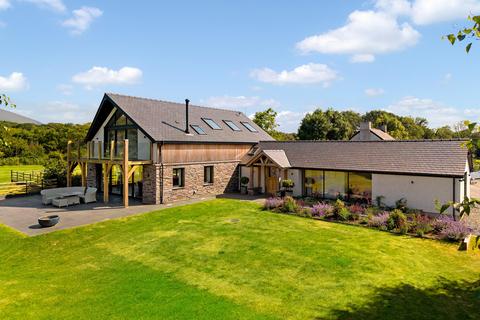 4 bedroom detached house for sale, Caernarfon LL55