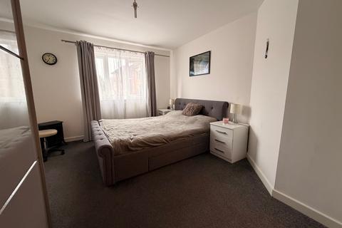 2 bedroom flat for sale, Oakwell Vale, Barnsley