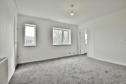 3 bedroom maisonette for sale, Ravenscar Crescent, Manchester, Greater Manchester, M22