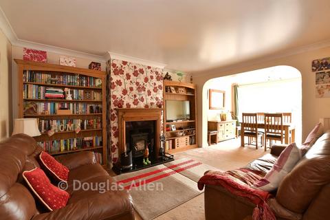 3 bedroom semi-detached bungalow for sale, Lucerne Walk, Wickford SS11