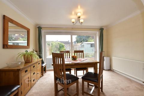3 bedroom semi-detached bungalow for sale, Lucerne Walk, Wickford SS11