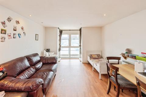 2 bedroom flat for sale, Central Way, Warrington, Cheshire, WA2