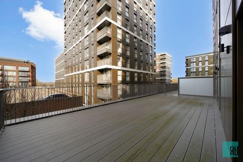 2 bedroom apartment to rent, Eden Grove, Surrey, TW18