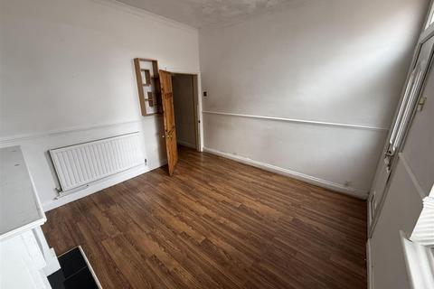 2 bedroom terraced house for sale, Horninglow Road, Burton-On-Trent DE14