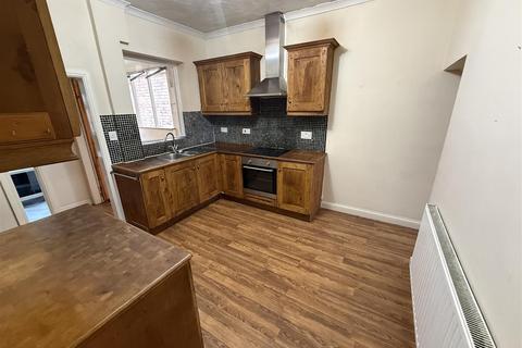 2 bedroom terraced house for sale, Horninglow Road, Burton-On-Trent DE14