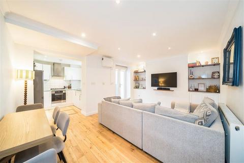 1 bedroom flat for sale, Byrne Road, LONDON SW12
