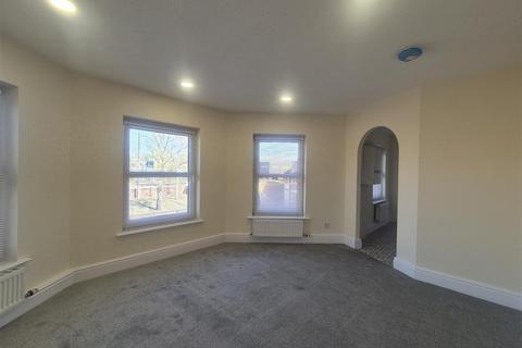 1 bedroom flat to rent, Lower High Street, Stourbridge
