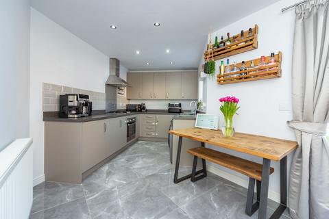 3 bedroom detached house for sale, Glen Road, Loughborough, LE11