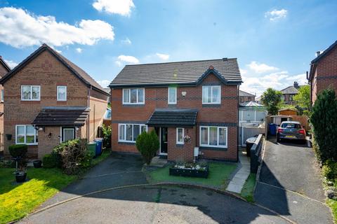 4 bedroom detached house for sale, Claybridge Close, Kitt Green, Wigan, Greater Manchester. WN5 0JU