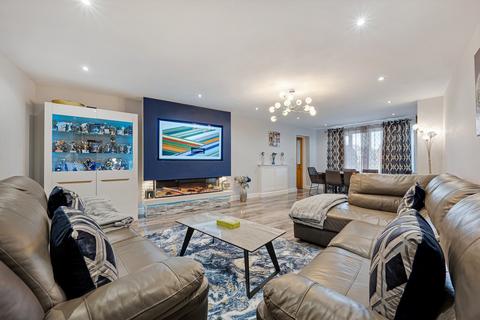 4 bedroom detached house for sale, Claybridge Close, Kitt Green, Wigan, Greater Manchester. WN5 0JU