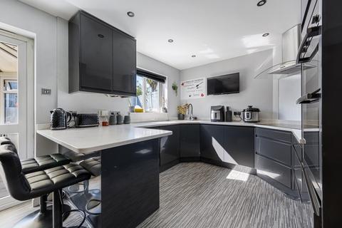 4 bedroom detached house for sale, Claybridge Close, Kitt Green, Wigan, Greater Manchester. WN5 0JU