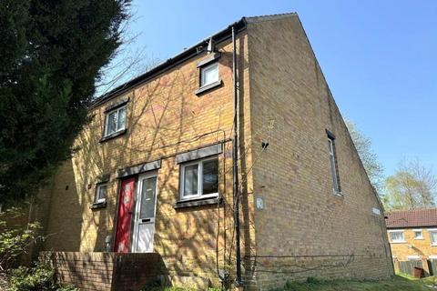3 bedroom terraced house to rent, Pitstone Road, Northampton NN4