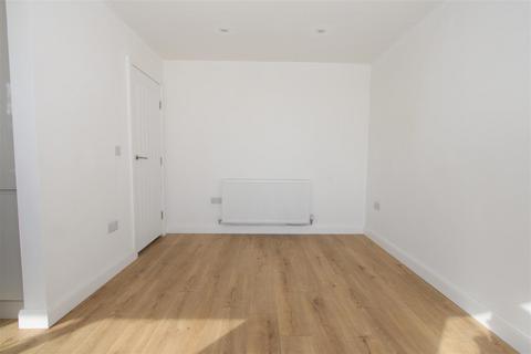undefined, Daleson Close, Halifax