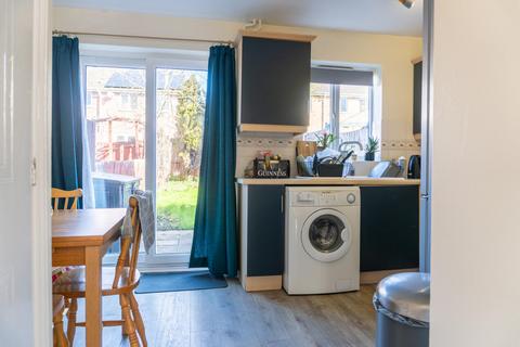2 bedroom terraced house to rent, Keswick Close, Leicester LE2
