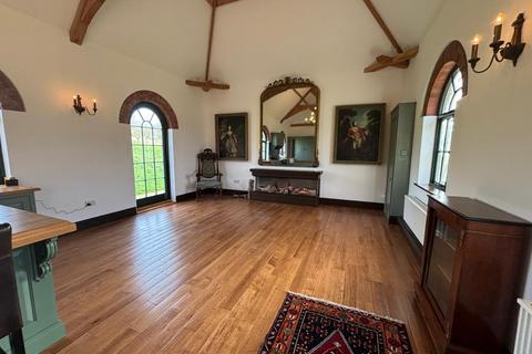 2 bedroom barn conversion to rent, Erpingham, NORWICH