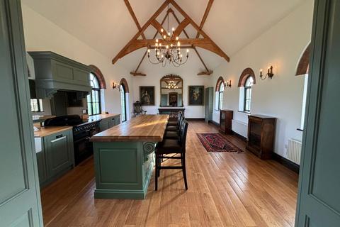 2 bedroom barn conversion to rent, Erpingham, NORWICH