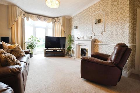 3 bedroom semi-detached house for sale, Etherington Road, Hull